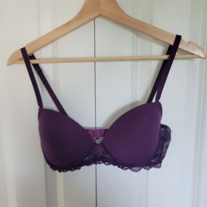 Calvin Klein 36D Lightly Lined T-Shirt Bra Purple